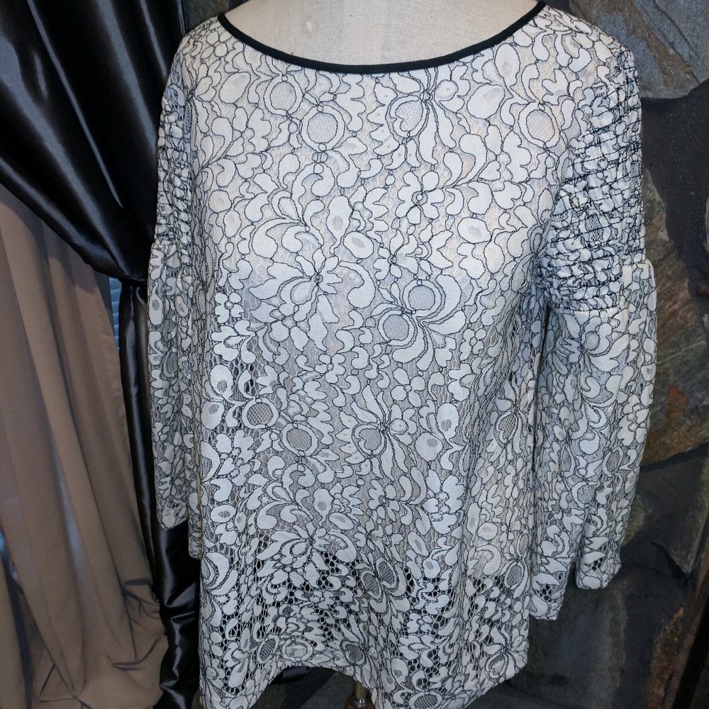 Woman top